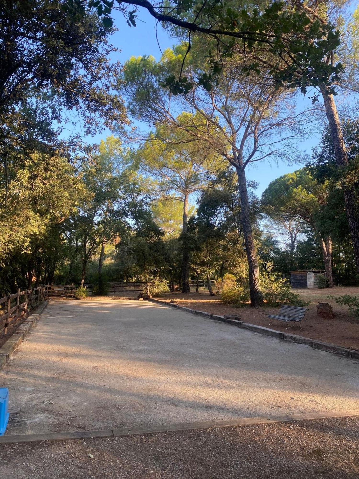Résidence Gabrielle Le Cannet-des-Maures Esterno foto